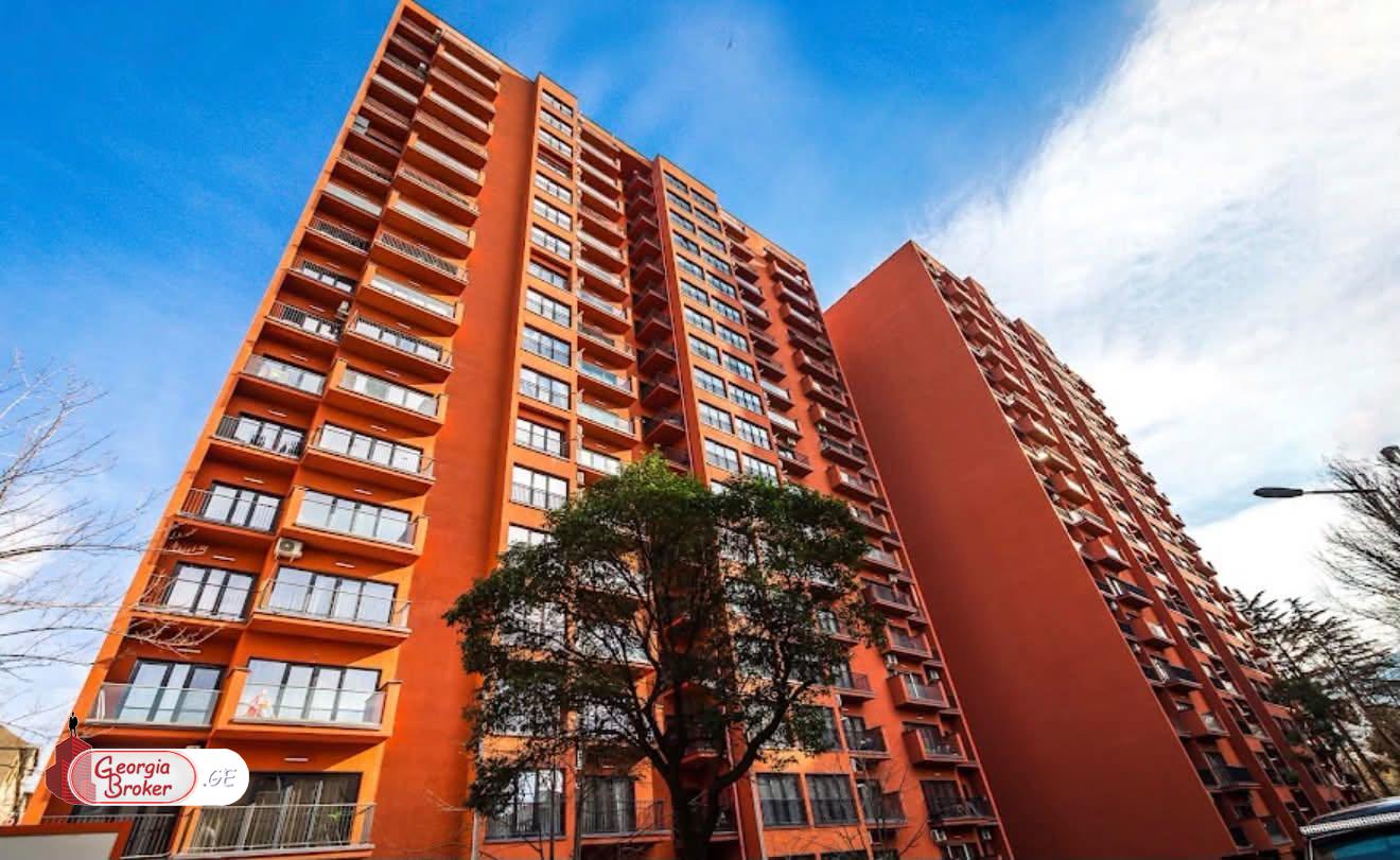 nearly repaired 3-room apartment for sale