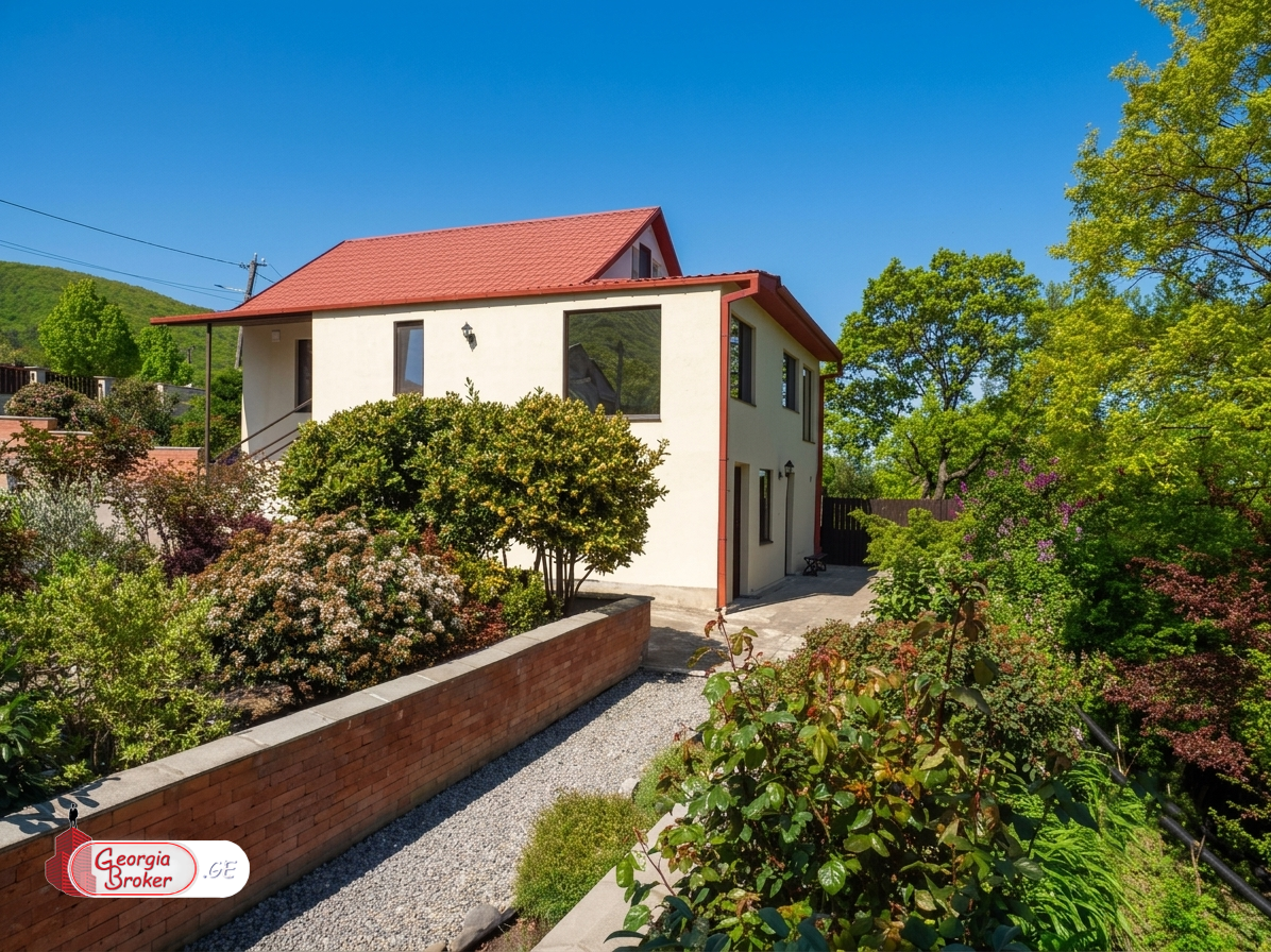 nearly repaired 6-room house for sale