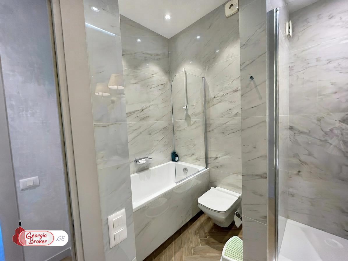 nearly repaired 5-room apartment for sale