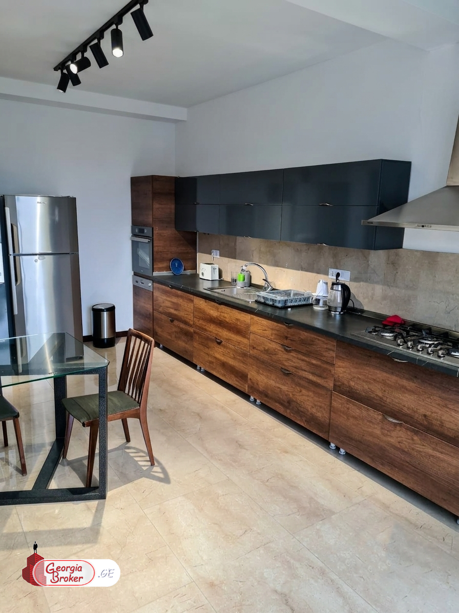 nearly repaired 7-room house for sale