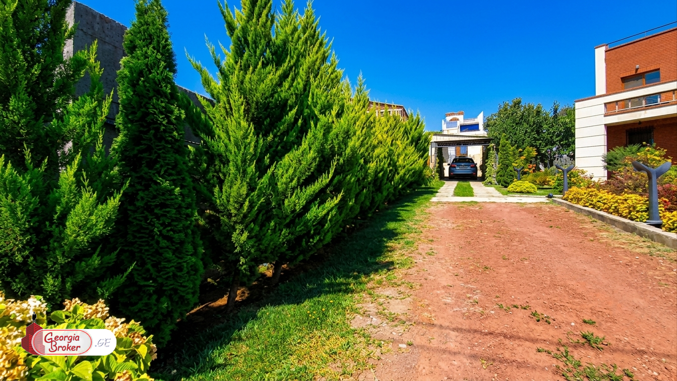 nearly repaired 7-room house for sale
