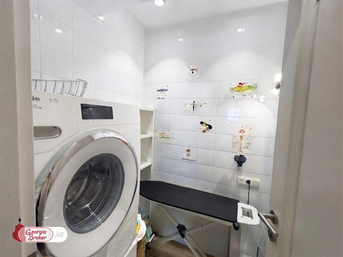 nearly repaired 5-room apartment for sale
