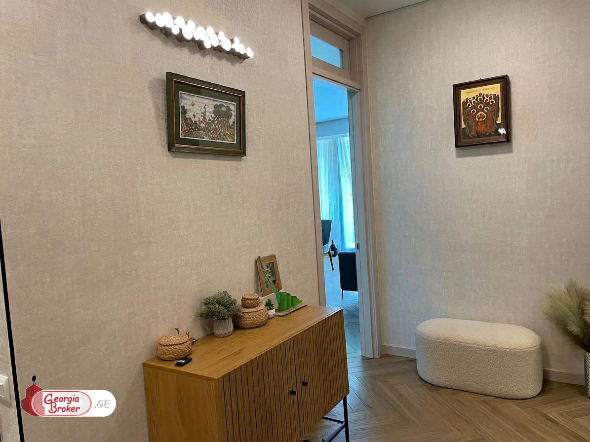 nearly repaired 5-room apartment for sale
