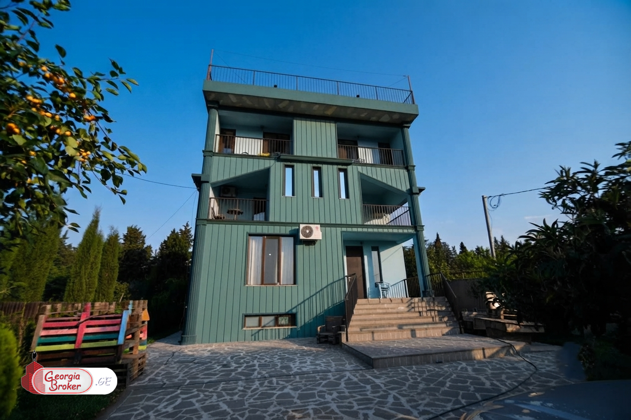 продается дом с новым ремонтом 14-комнат