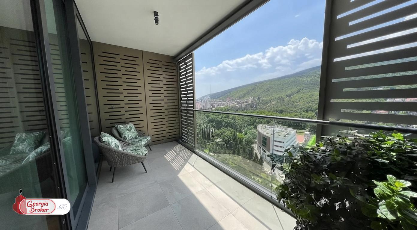 nearly repaired 5-room apartment for sale