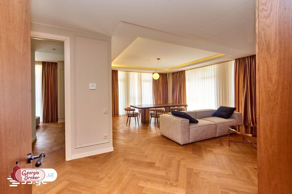 nearly repaired 3-room apartment for sale