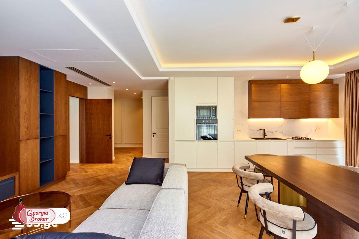 nearly repaired 3-room apartment for sale