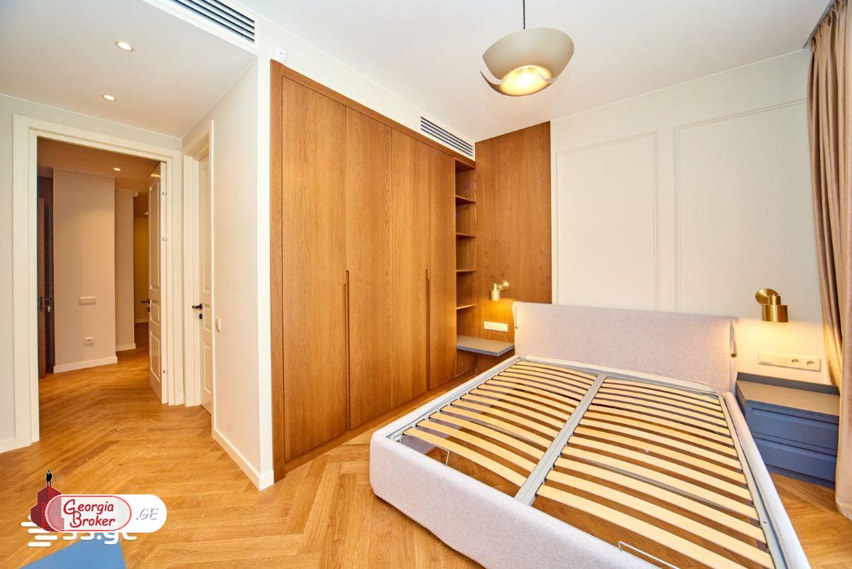 nearly repaired 3-room apartment for sale