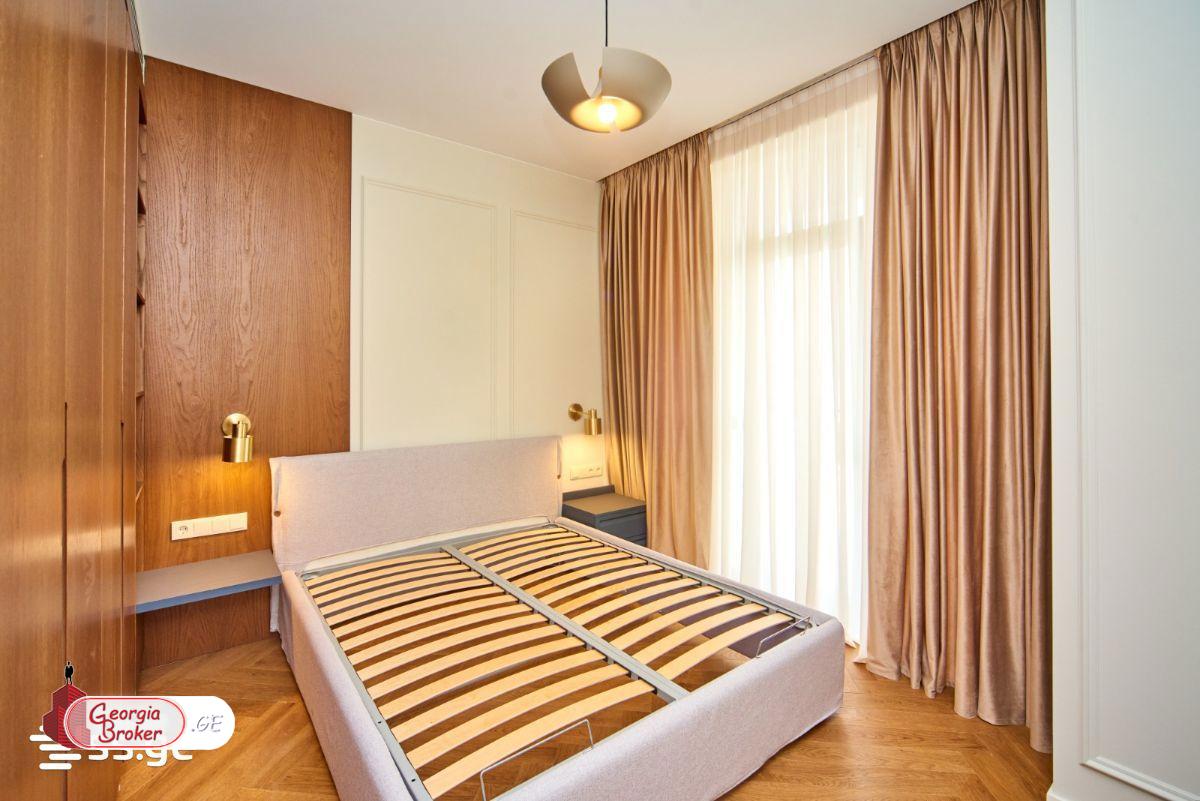 nearly repaired 3-room apartment for sale