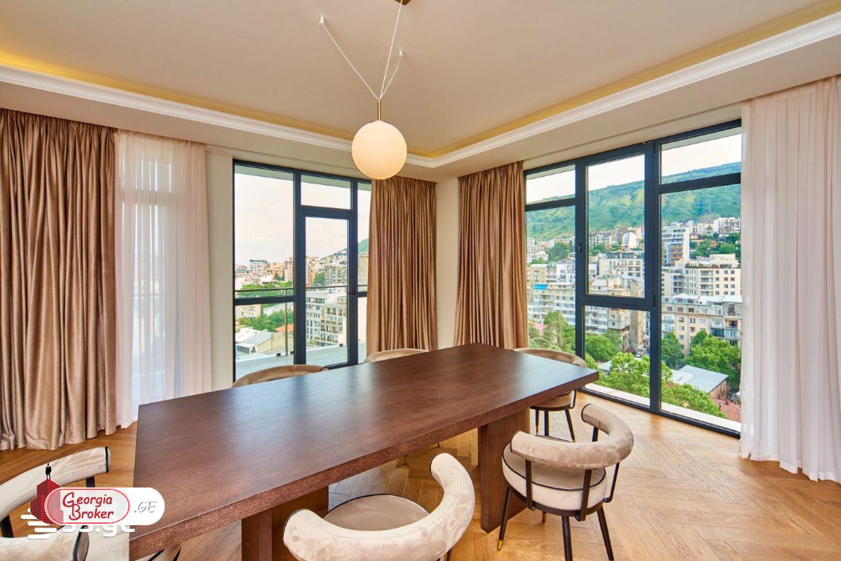 nearly repaired 3-room apartment for sale