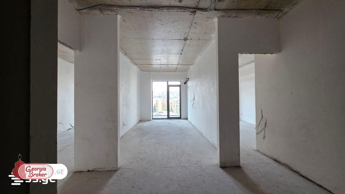 nearly repaired 4-room apartment for sale
