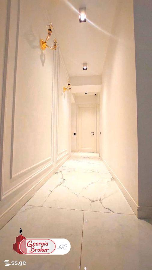 nearly repaired 4-room apartment for rent