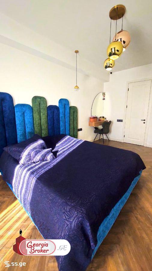 nearly repaired 4-room apartment for rent