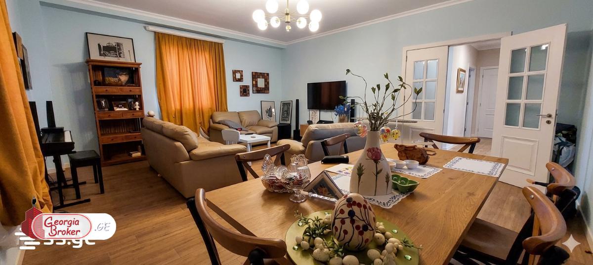 nearly repaired 6-room house for sale