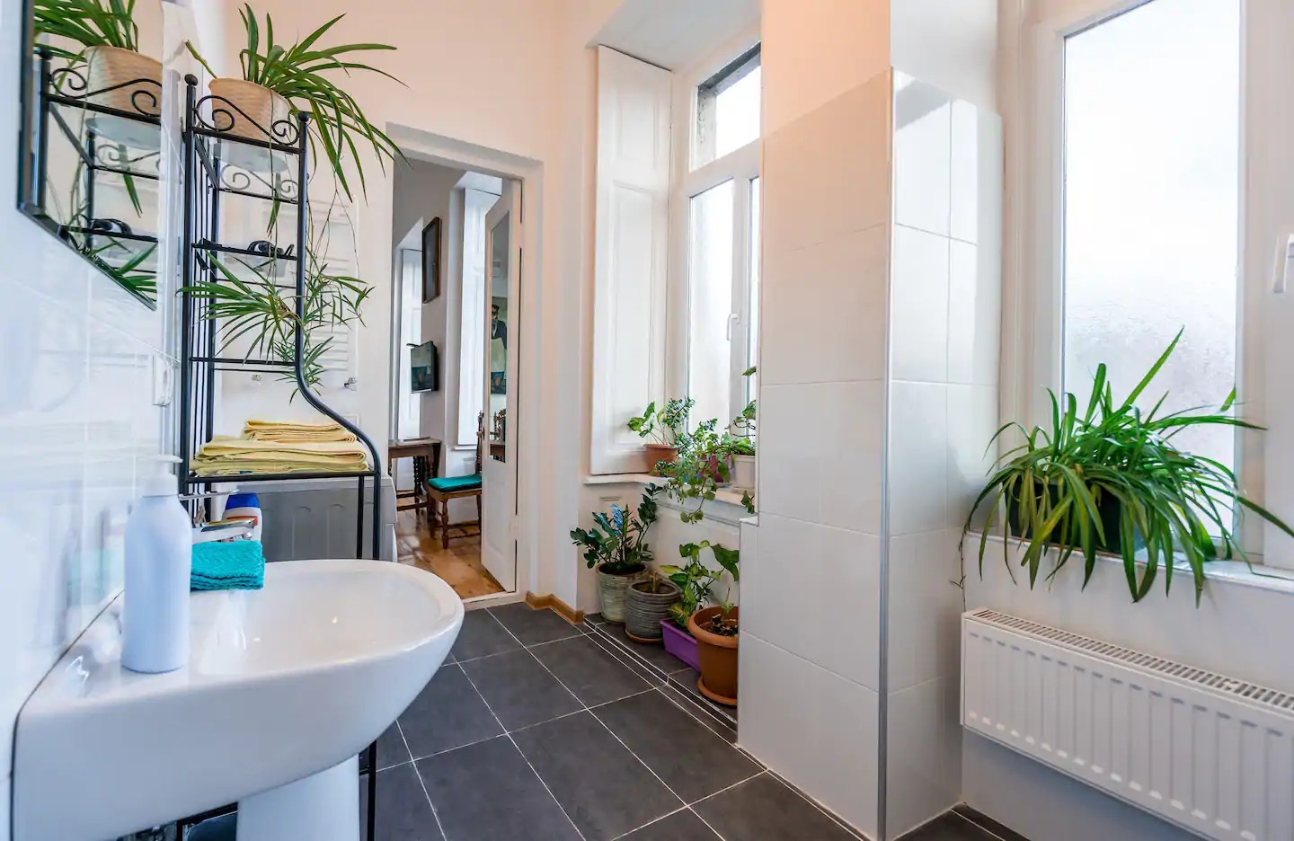 იყიდება ახალი გარემონტებული 2 ოთახიანი ბინა