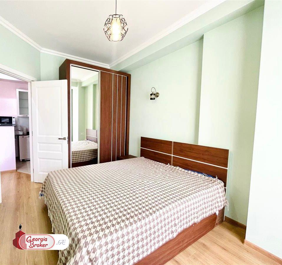 nearly repaired 2-room apartment for rent