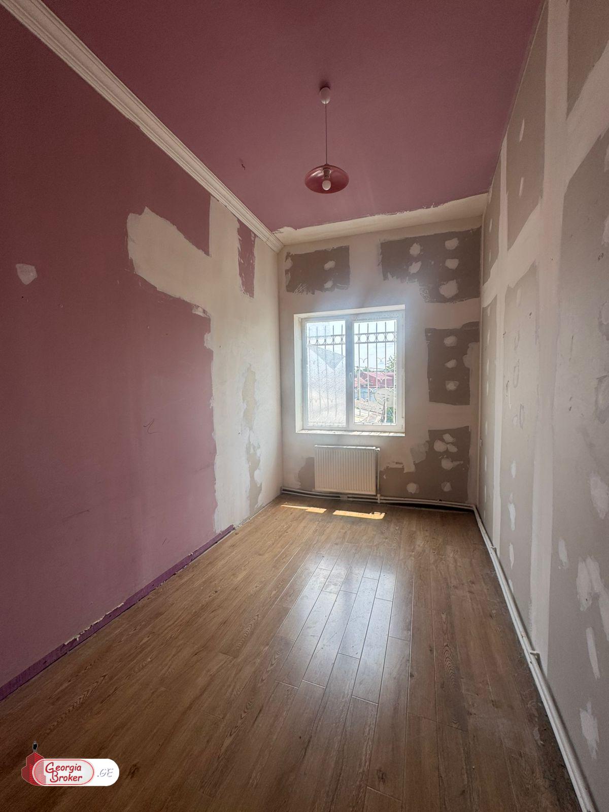 ქირავდება სარემონტო საოფისე ფართი