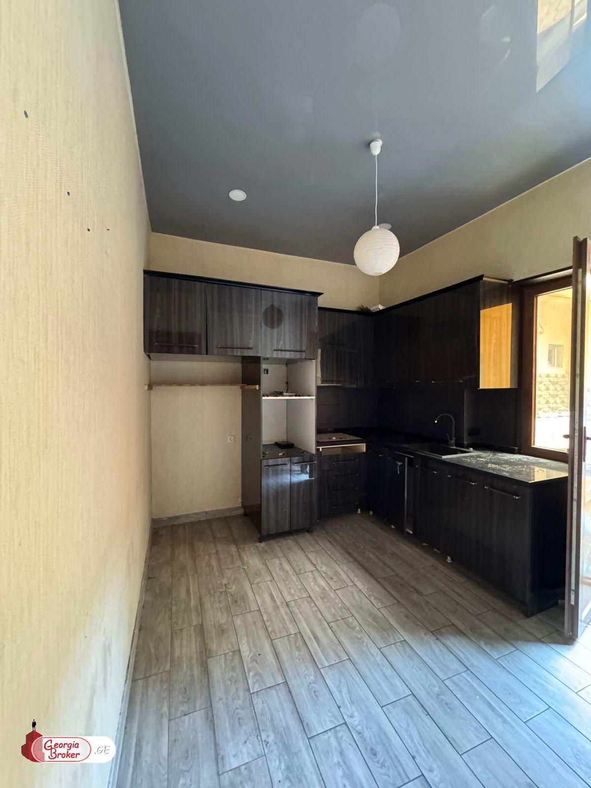 ქირავდება სარემონტო საოფისე ფართი