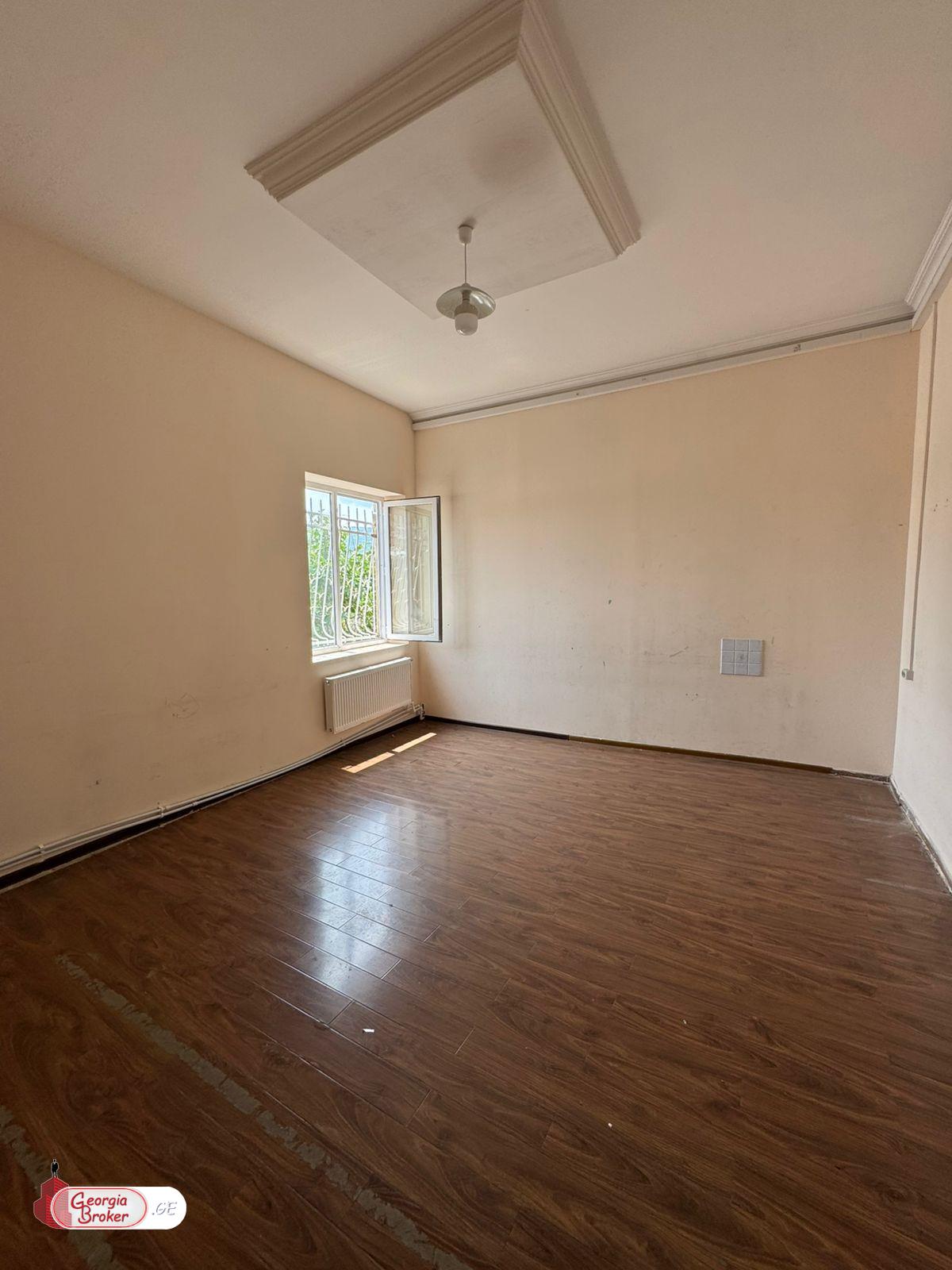 ქირავდება სარემონტო საოფისე ფართი