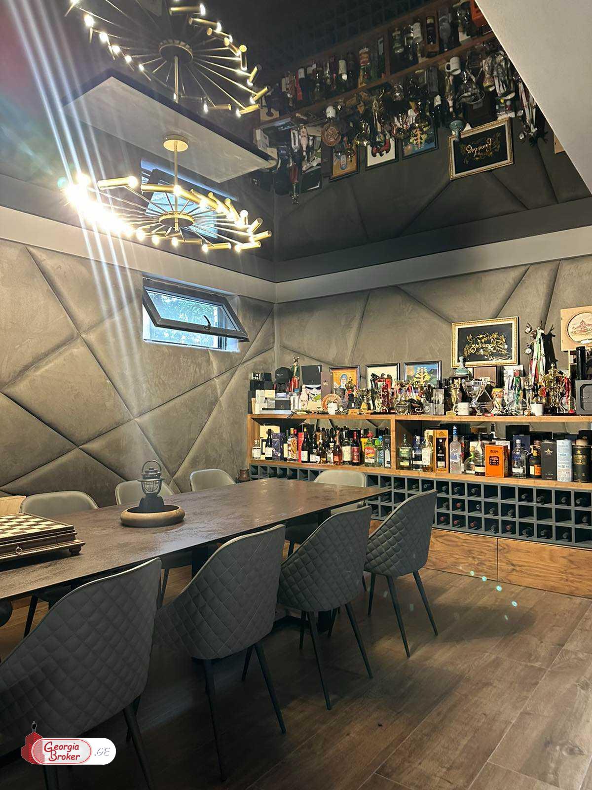 nearly repaired 11-room house for sale