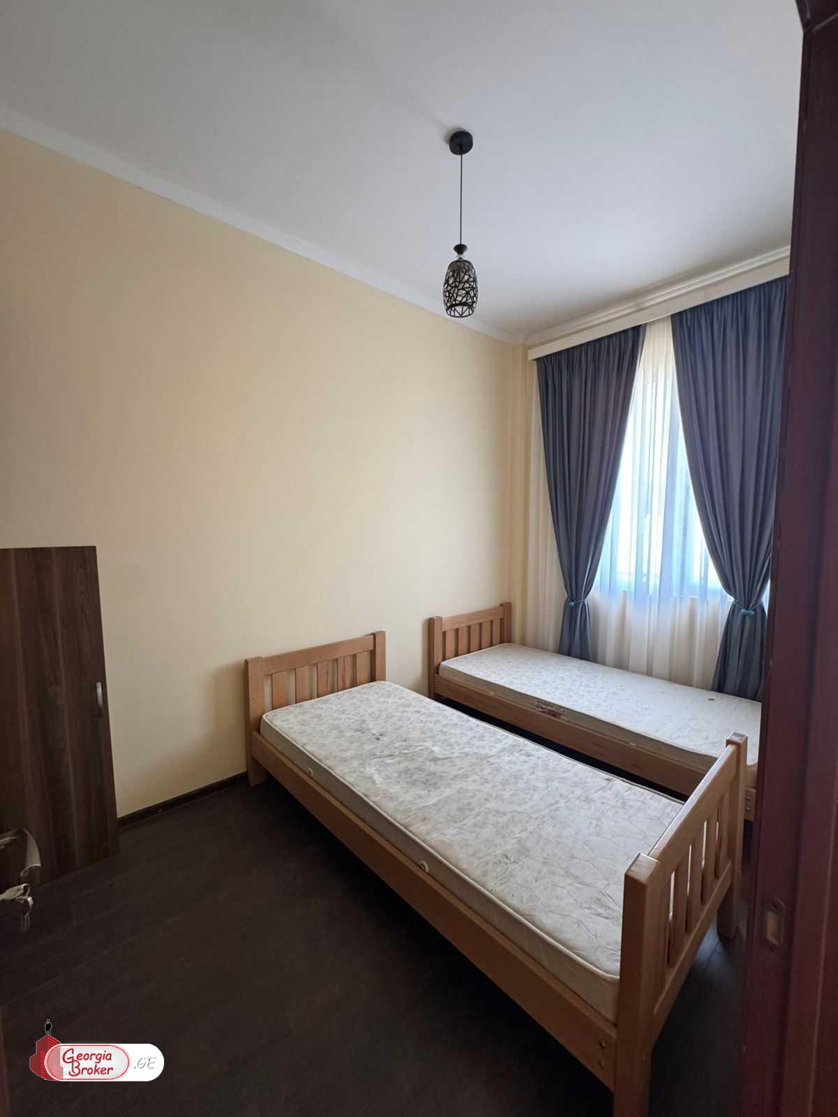 იყიდება ახალი გარემონტებული 4 ოთახიანი სახლი