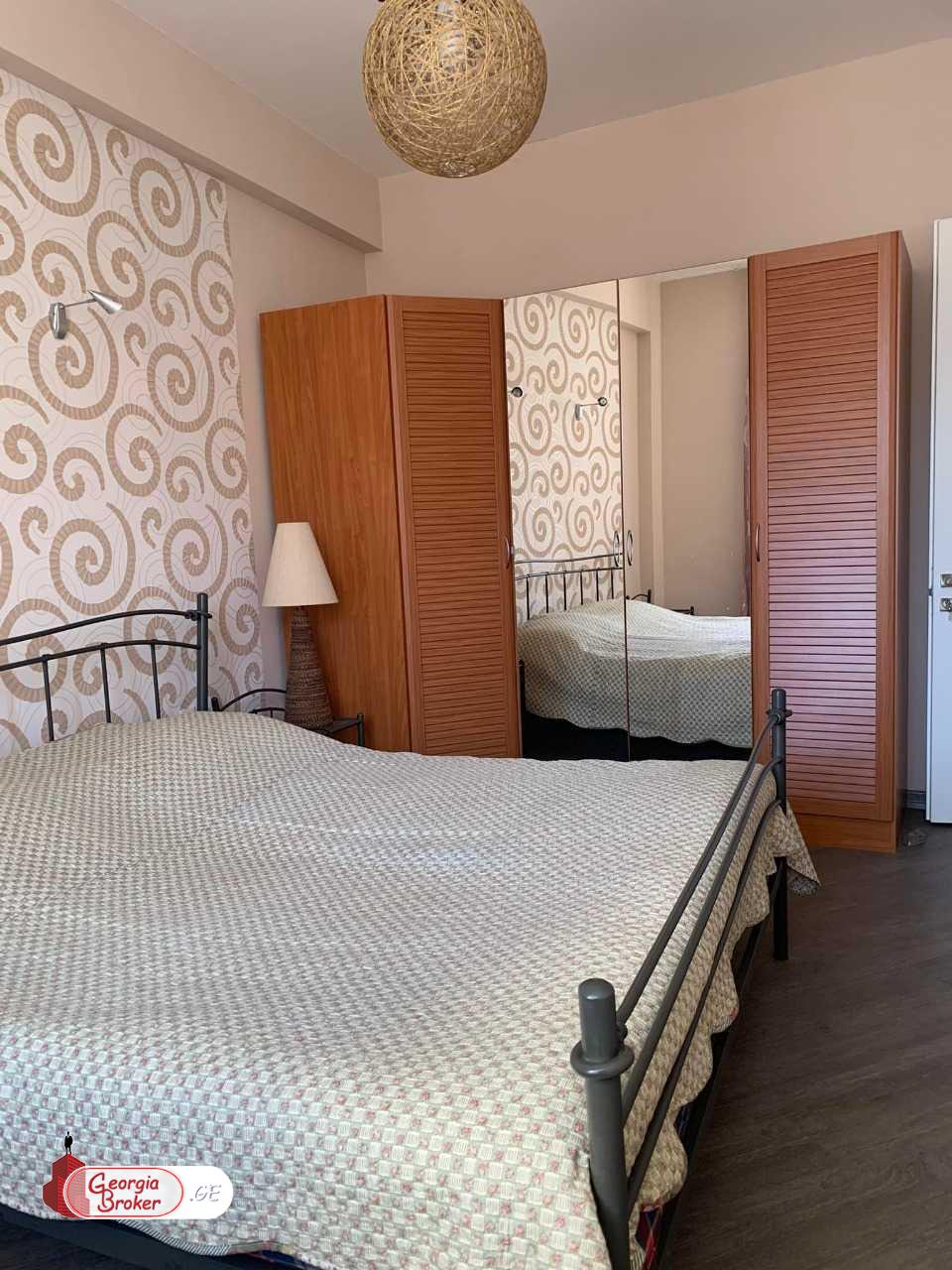 იყიდება ახალი გარემონტებული 3 ოთახიანი ბინა