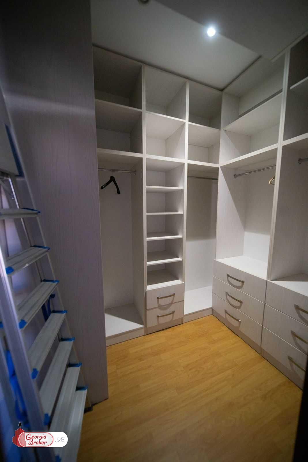 nearly repaired 5-room apartment for sale