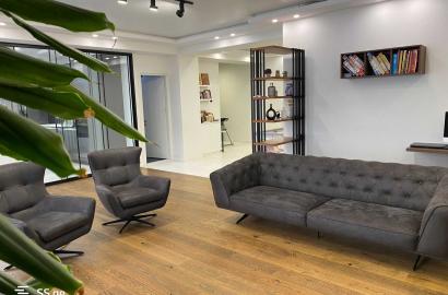 იყიდება ახალი გარემონტებული 5 ოთახიანი ბინა