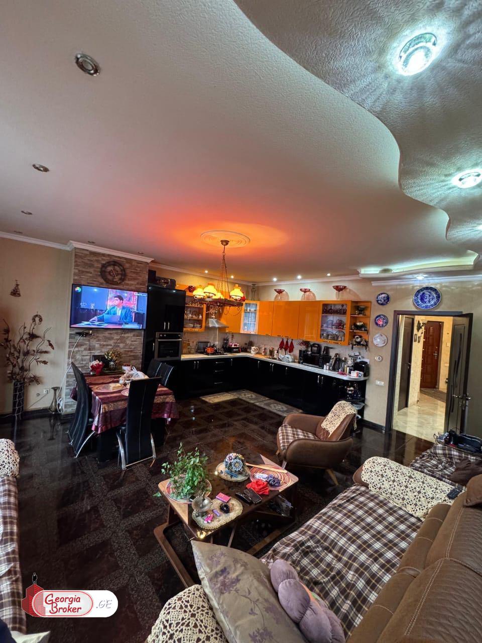 nearly repaired 3-room apartment for sale