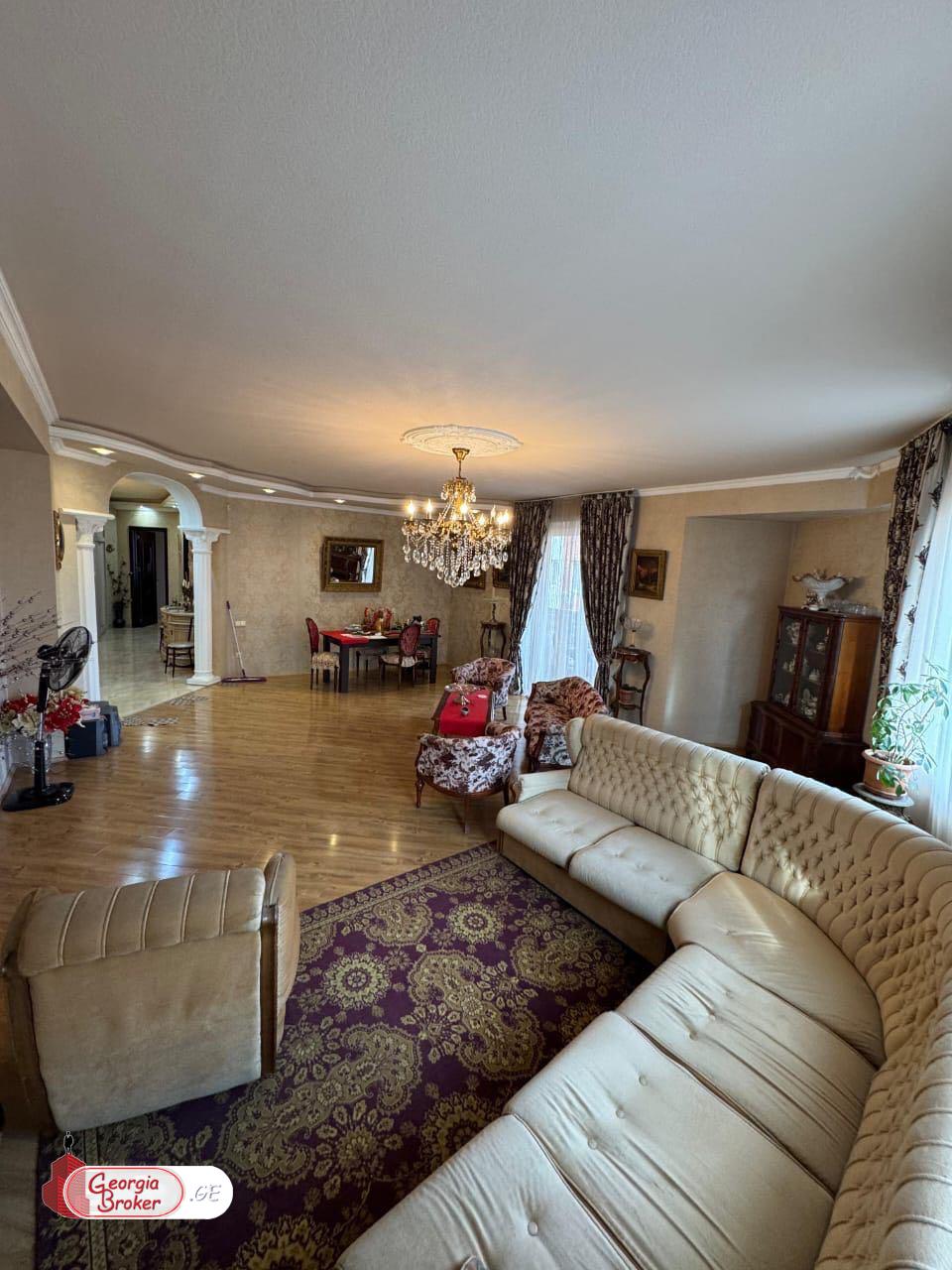 nearly repaired 3-room apartment for sale