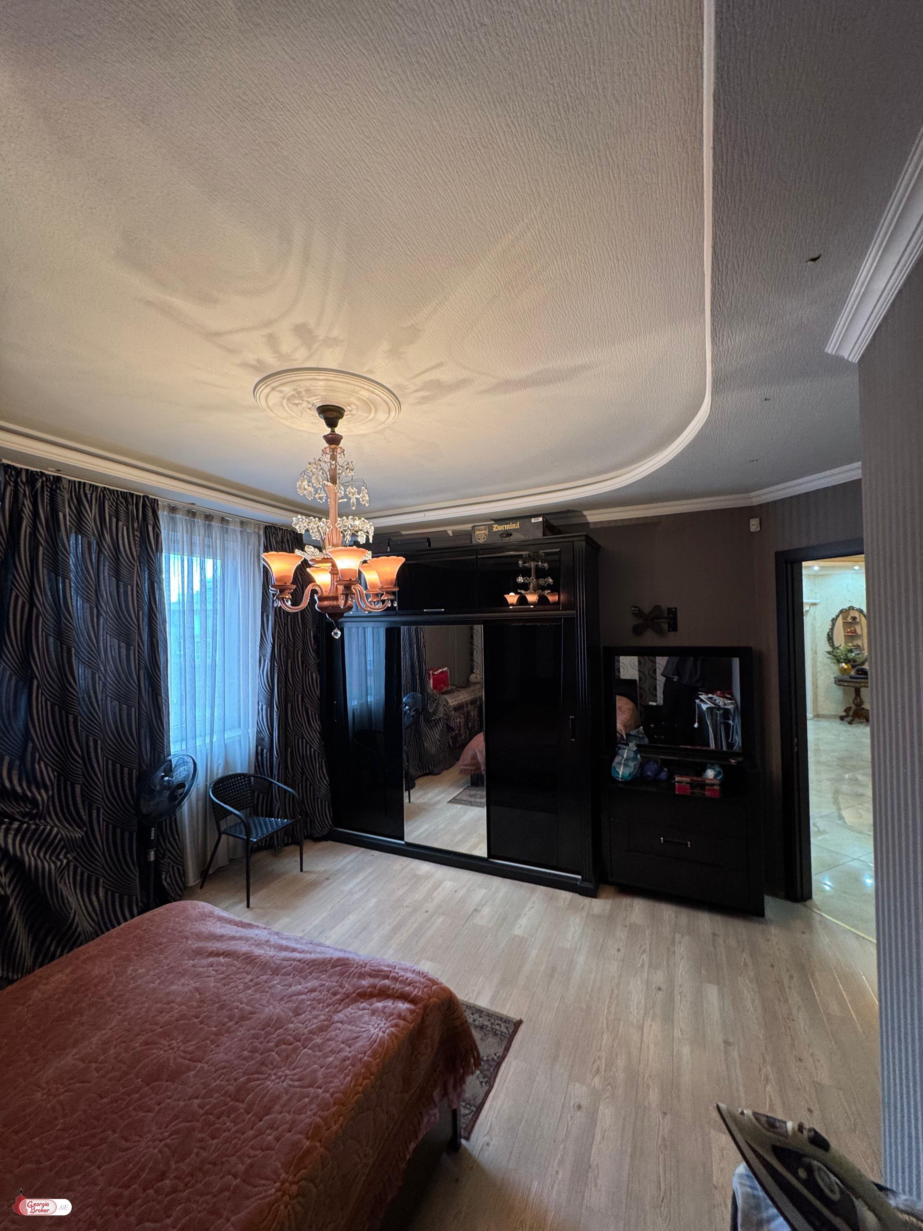 nearly repaired 3-room apartment for sale