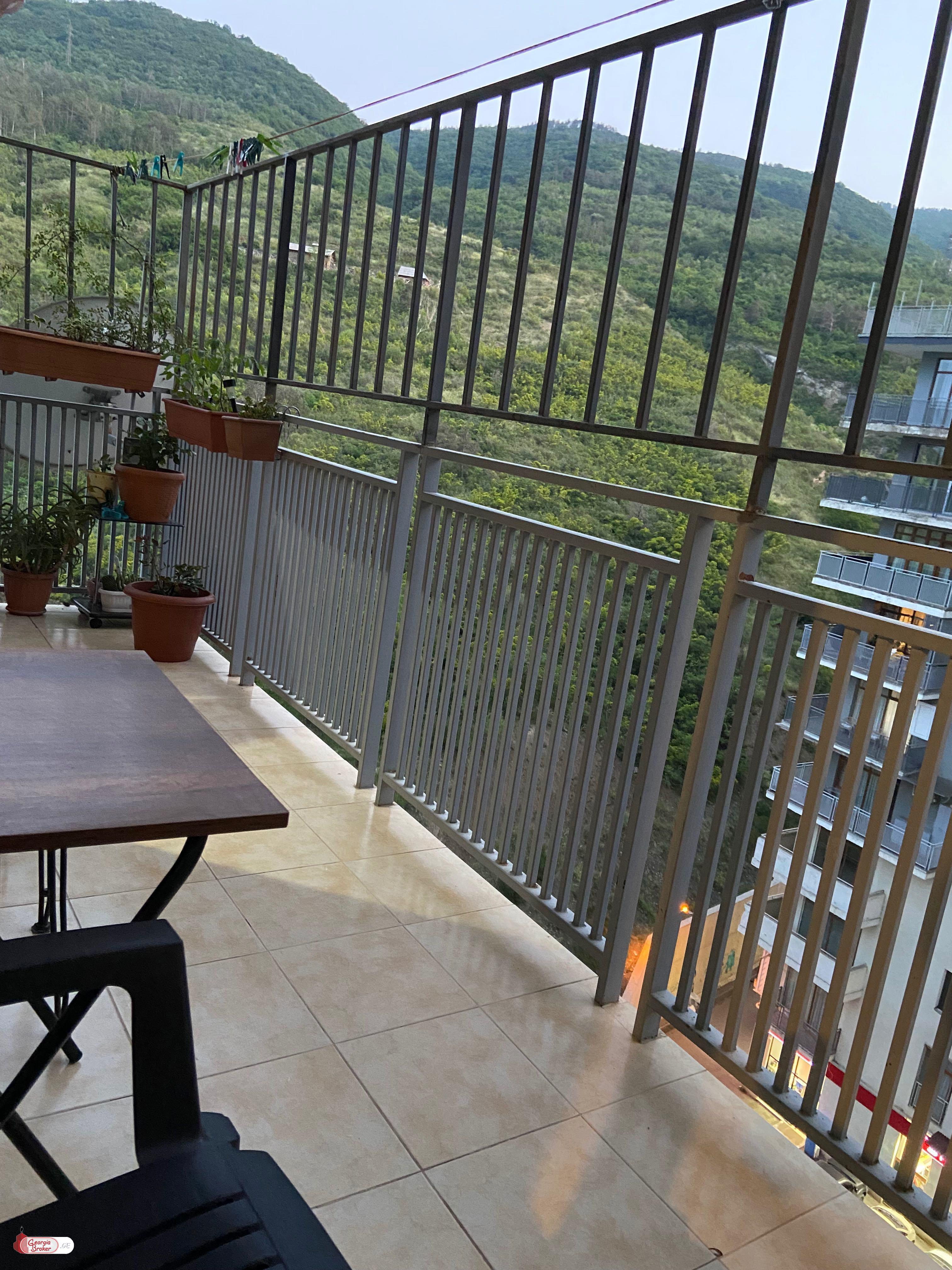 nearly repaired 3-room apartment for sale