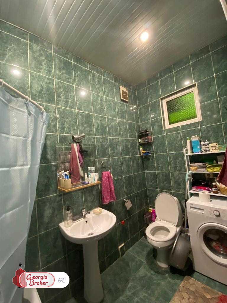 nearly repaired 2-room apartment for sale