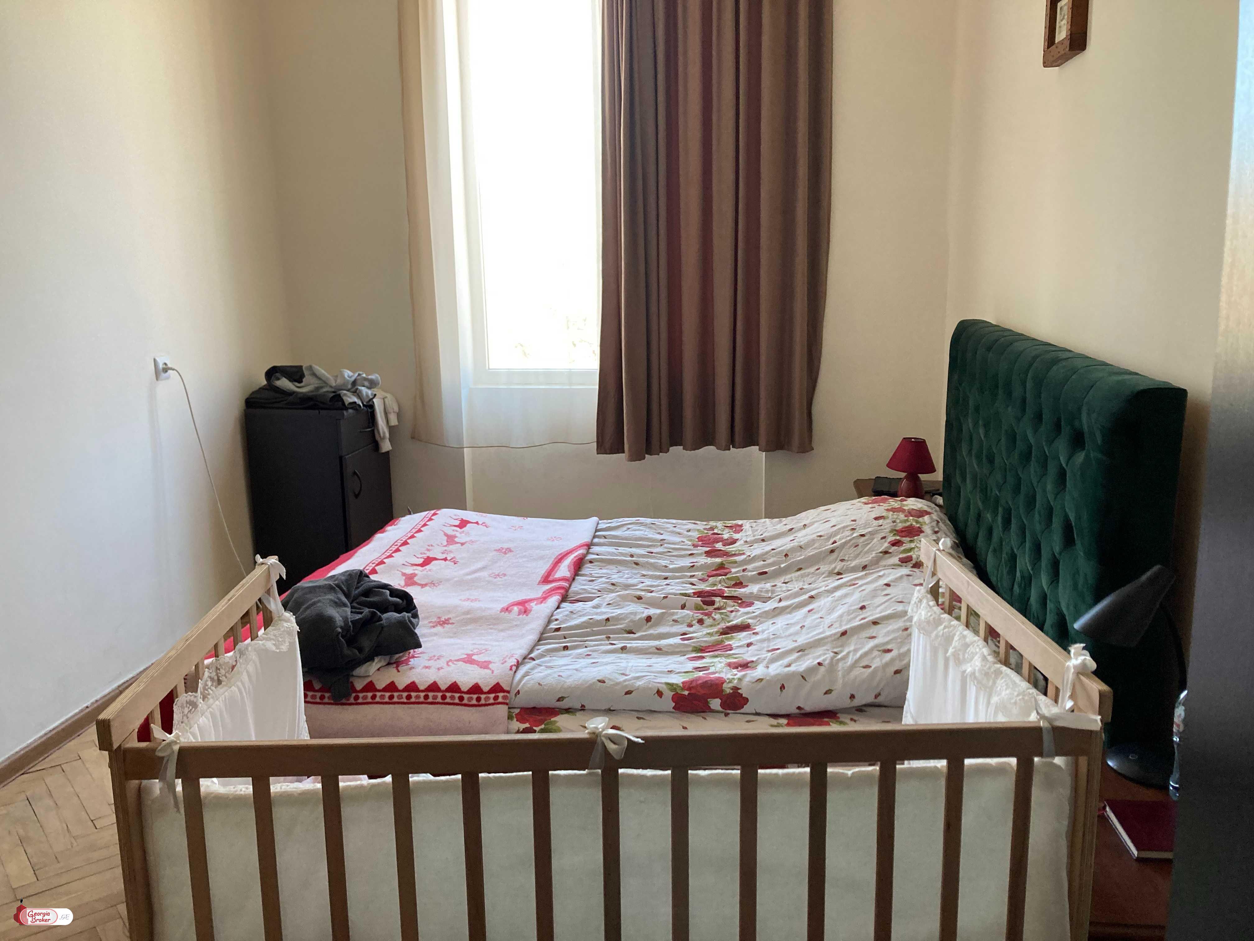 nearly repaired 2-room apartment for sale