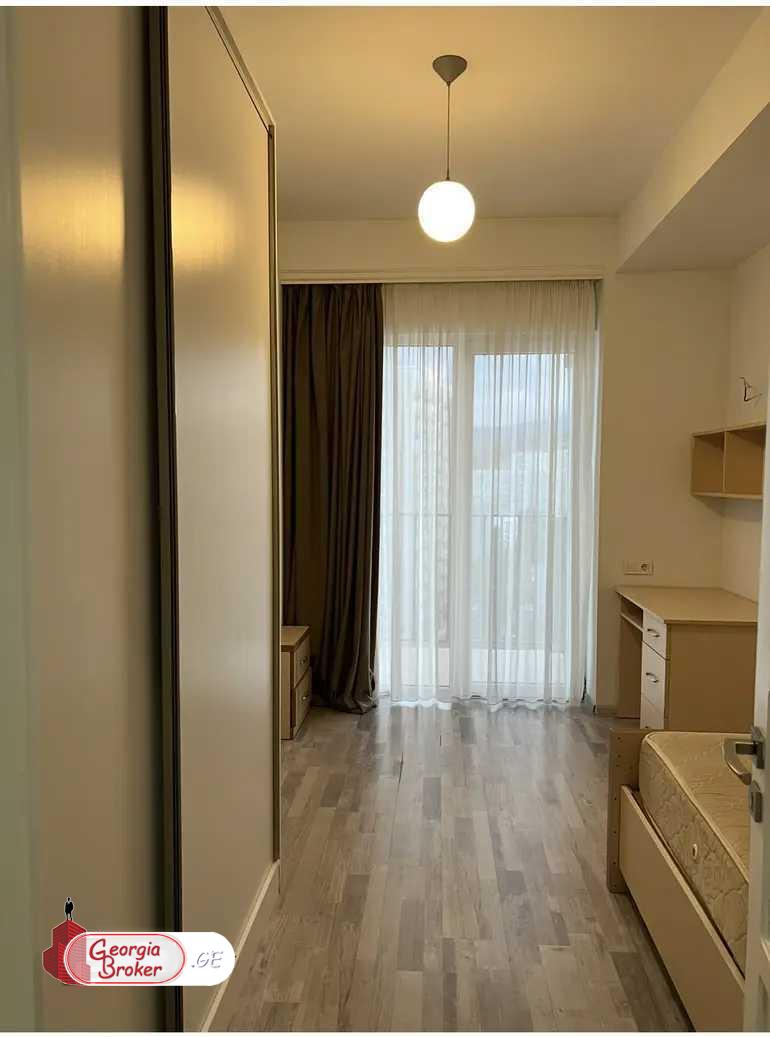 იყიდება ახალი გარემონტებული 3 ოთახიანი ბინა