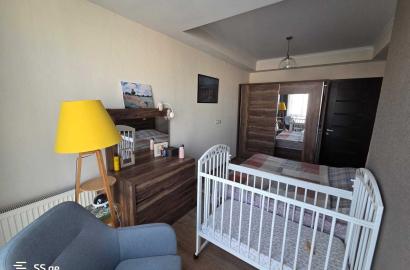 იყიდება ახალი გარემონტებული 4 ოთახიანი ბინა