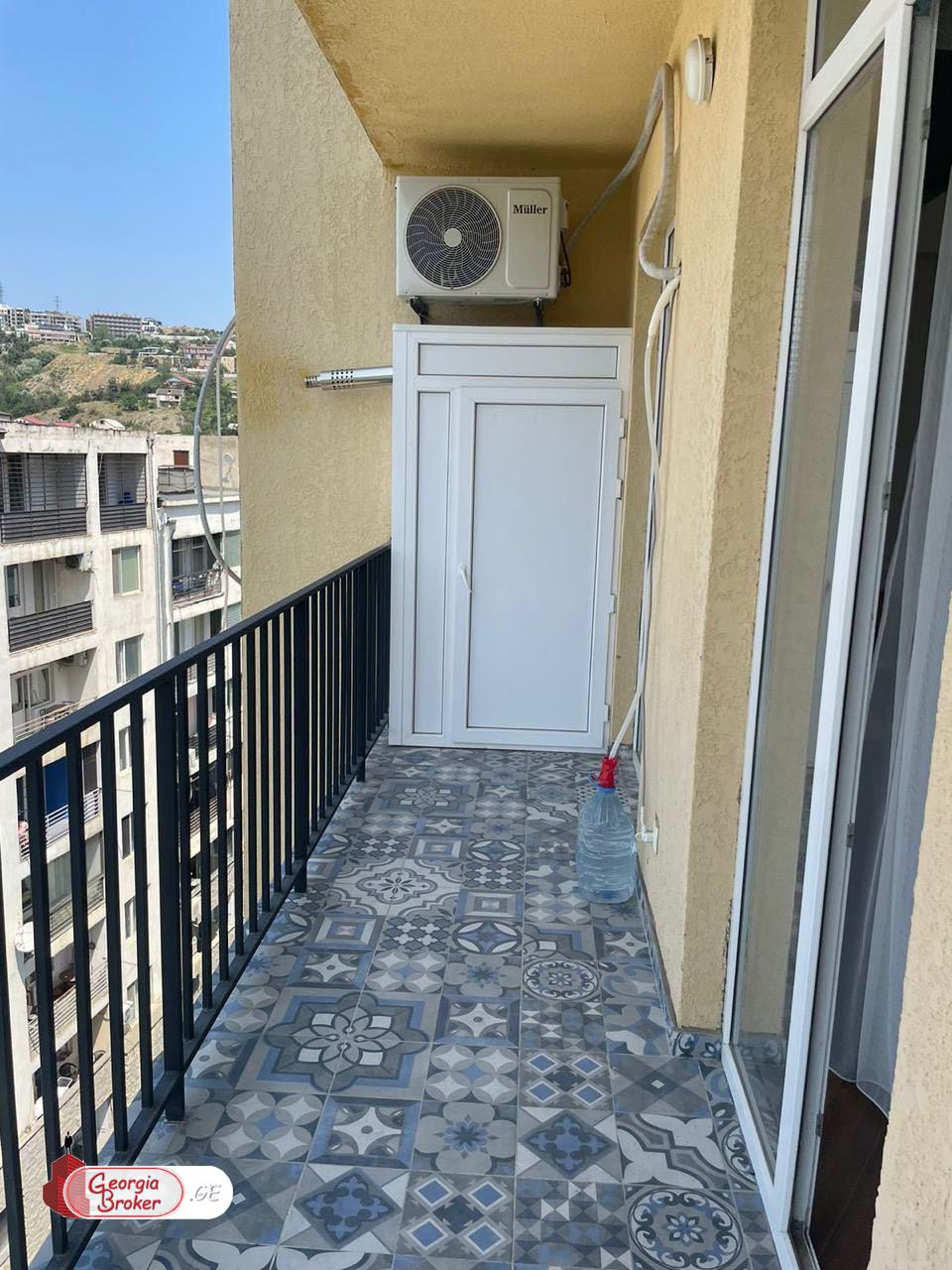 იყიდება ახალი გარემონტებული 3 ოთახიანი ბინა