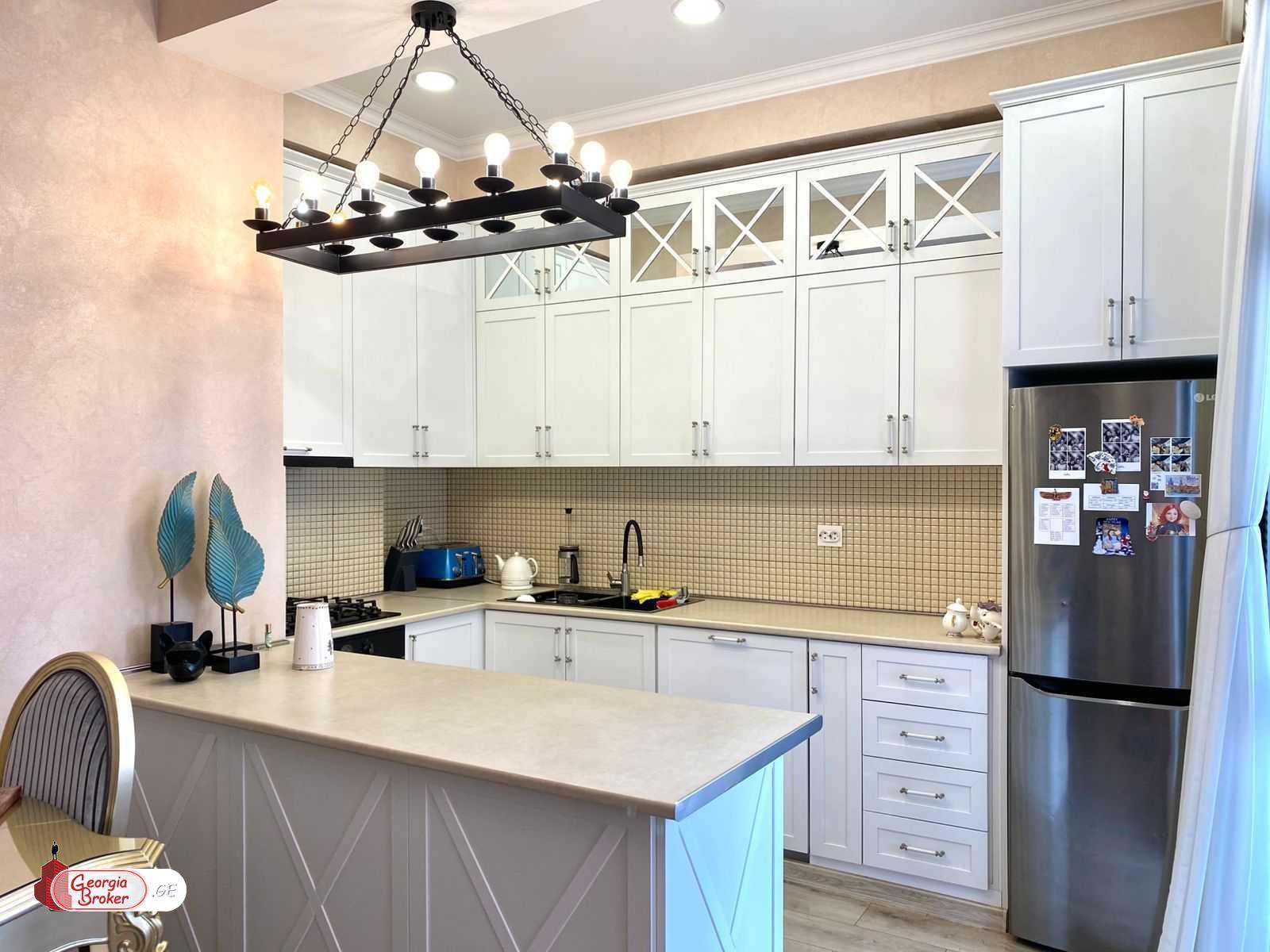 იყიდება ახალი გარემონტებული 3 ოთახიანი ბინა