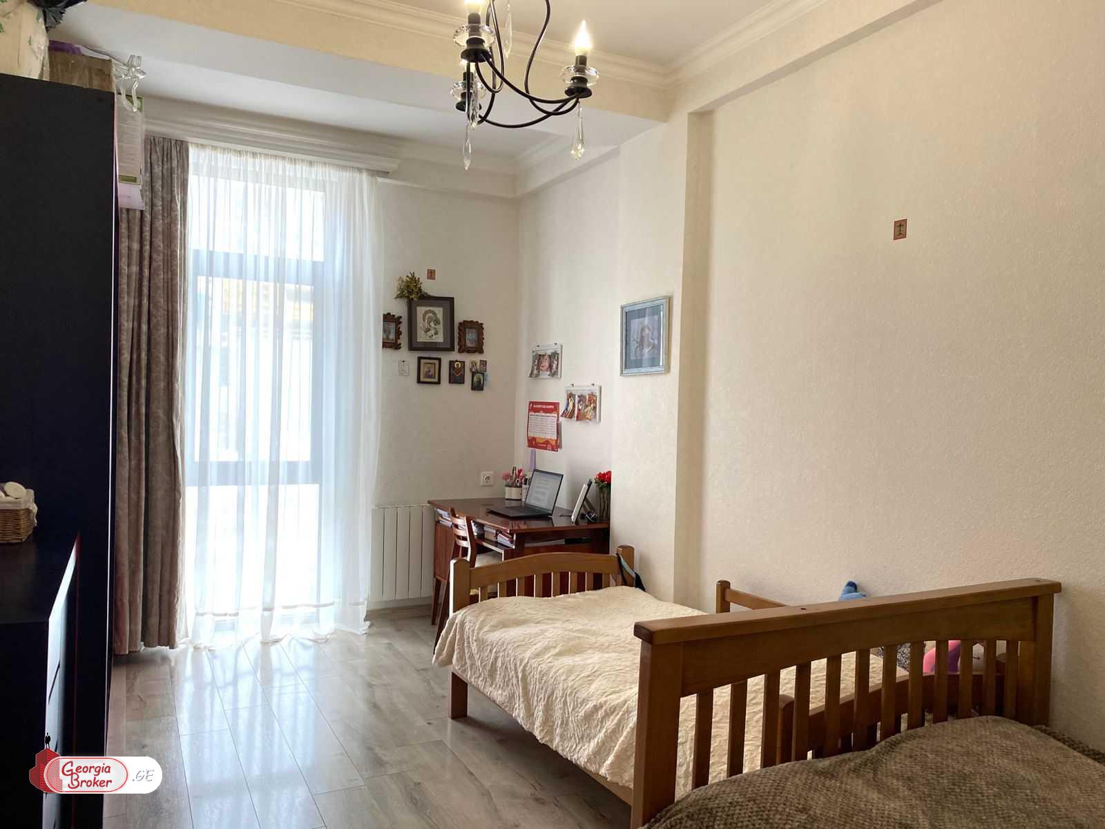 იყიდება ახალი გარემონტებული 3 ოთახიანი ბინა