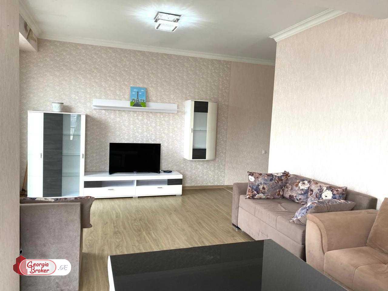 იყიდება ახალი გარემონტებული 4 ოთახიანი ბინა