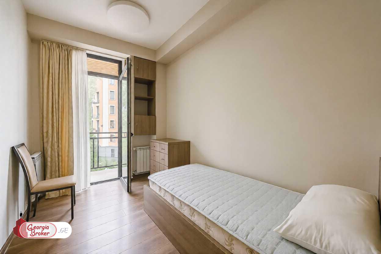 იყიდება ახალი გარემონტებული 3 ოთახიანი ბინა