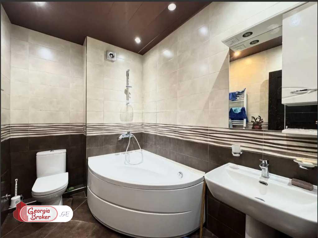 იყიდება ახალი გარემონტებული 3 ოთახიანი ბინა