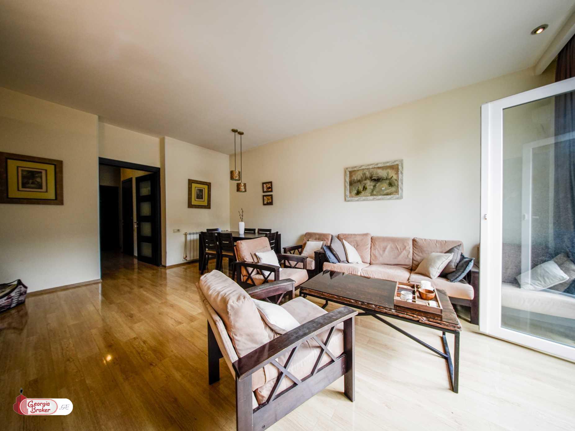 იყიდება ახალი გარემონტებული 3 ოთახიანი ბინა