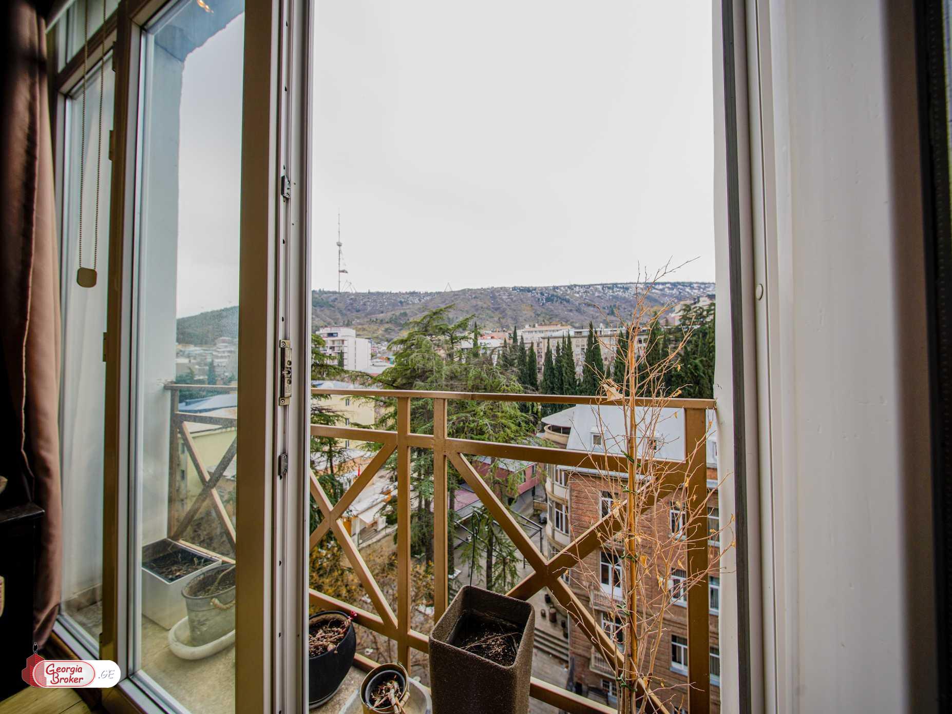 იყიდება ახალი გარემონტებული 3 ოთახიანი ბინა