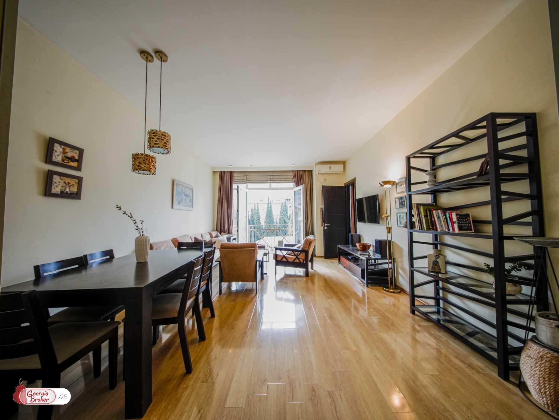 იყიდება ახალი გარემონტებული 3 ოთახიანი ბინა