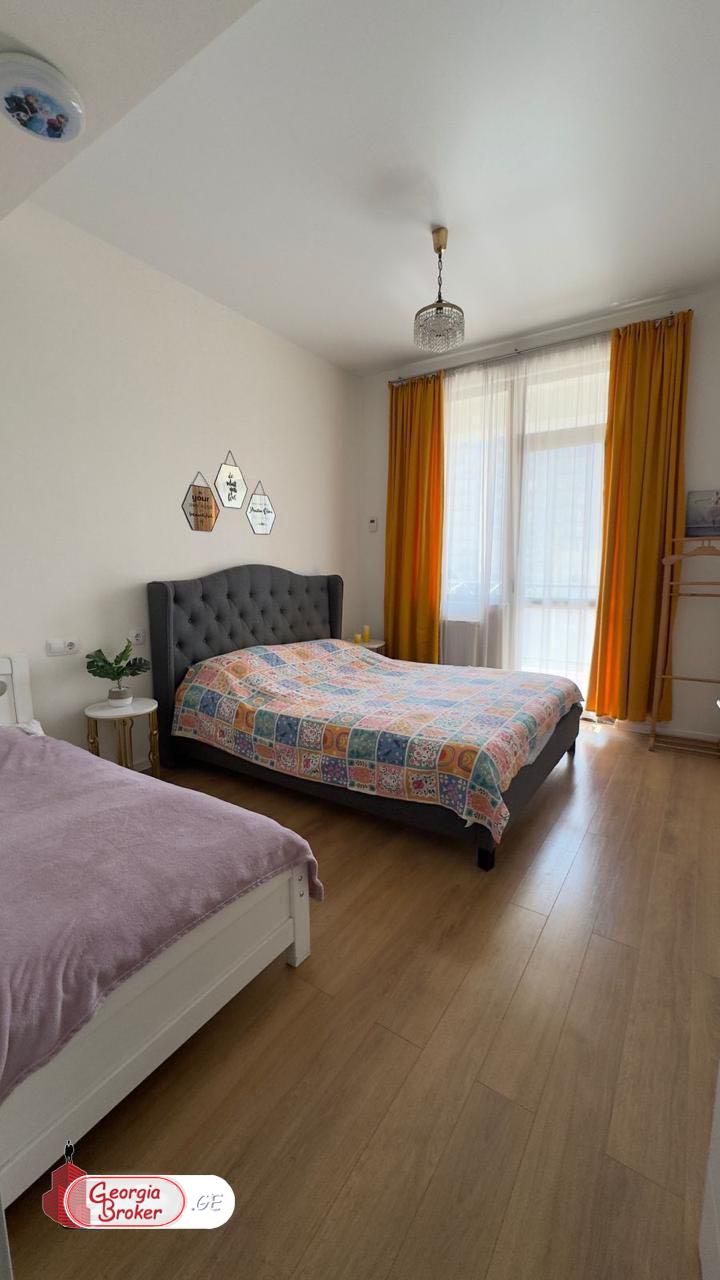 იყიდება ახალი გარემონტებული 2 ოთახიანი ბინა