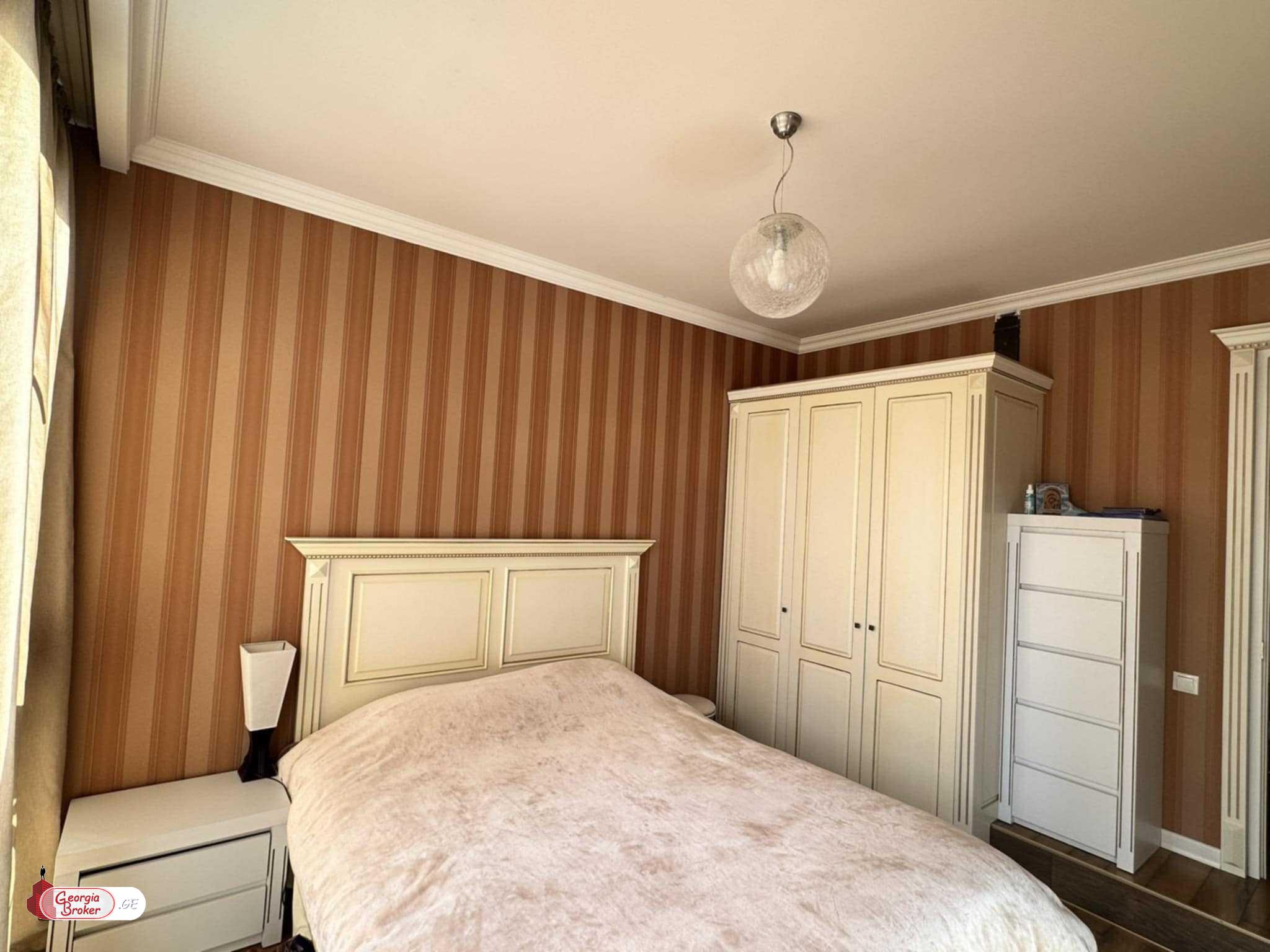 nearly repaired 2-room apartment for sale