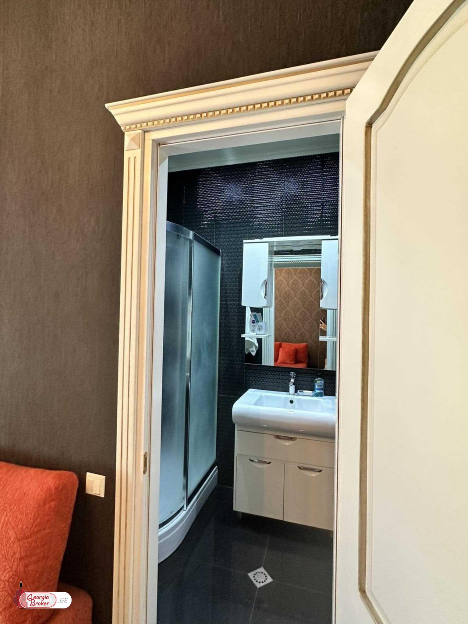 nearly repaired 2-room apartment for sale