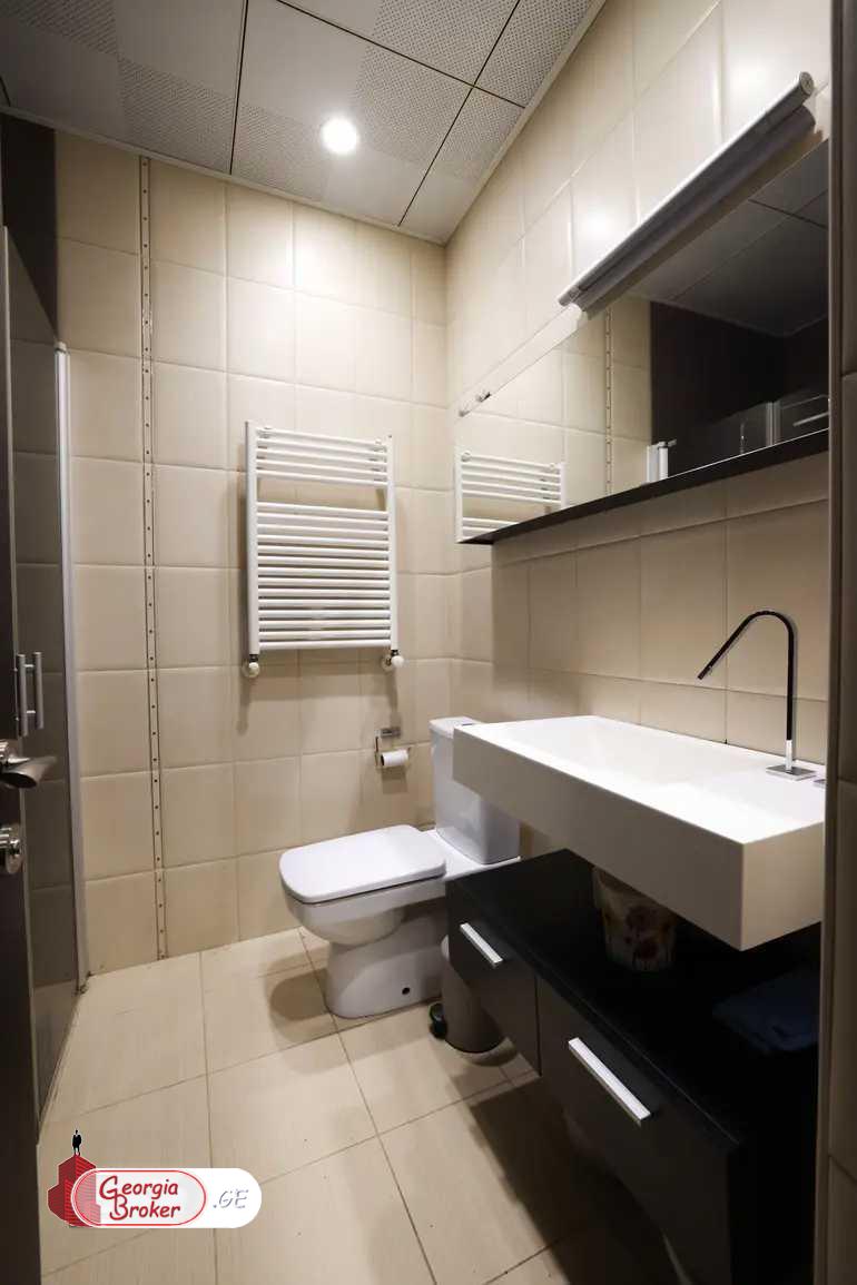 nearly repaired 7-room apartment for sale