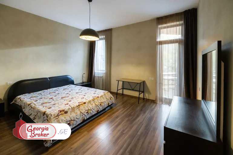 nearly repaired 7-room apartment for sale